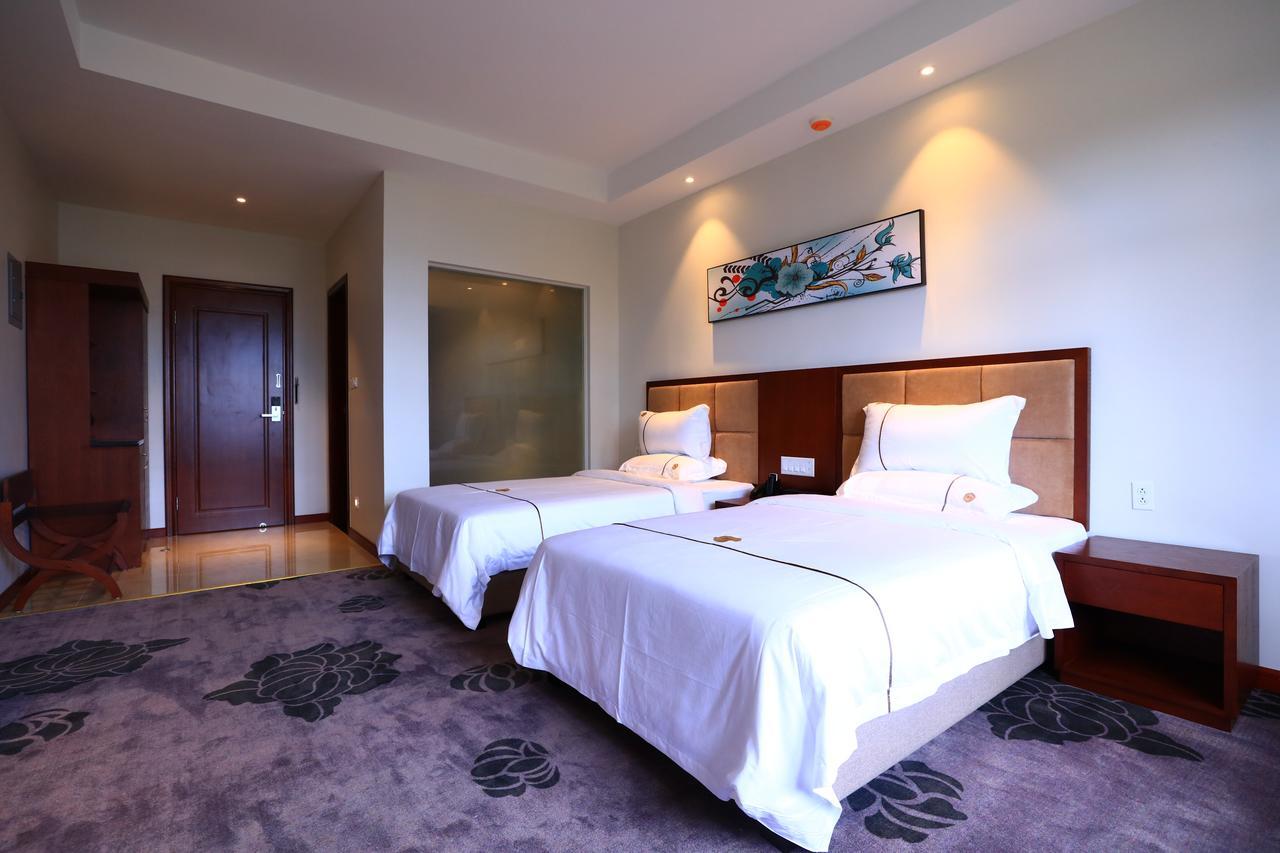 TF Seaside Hotel Garapan Exterior foto